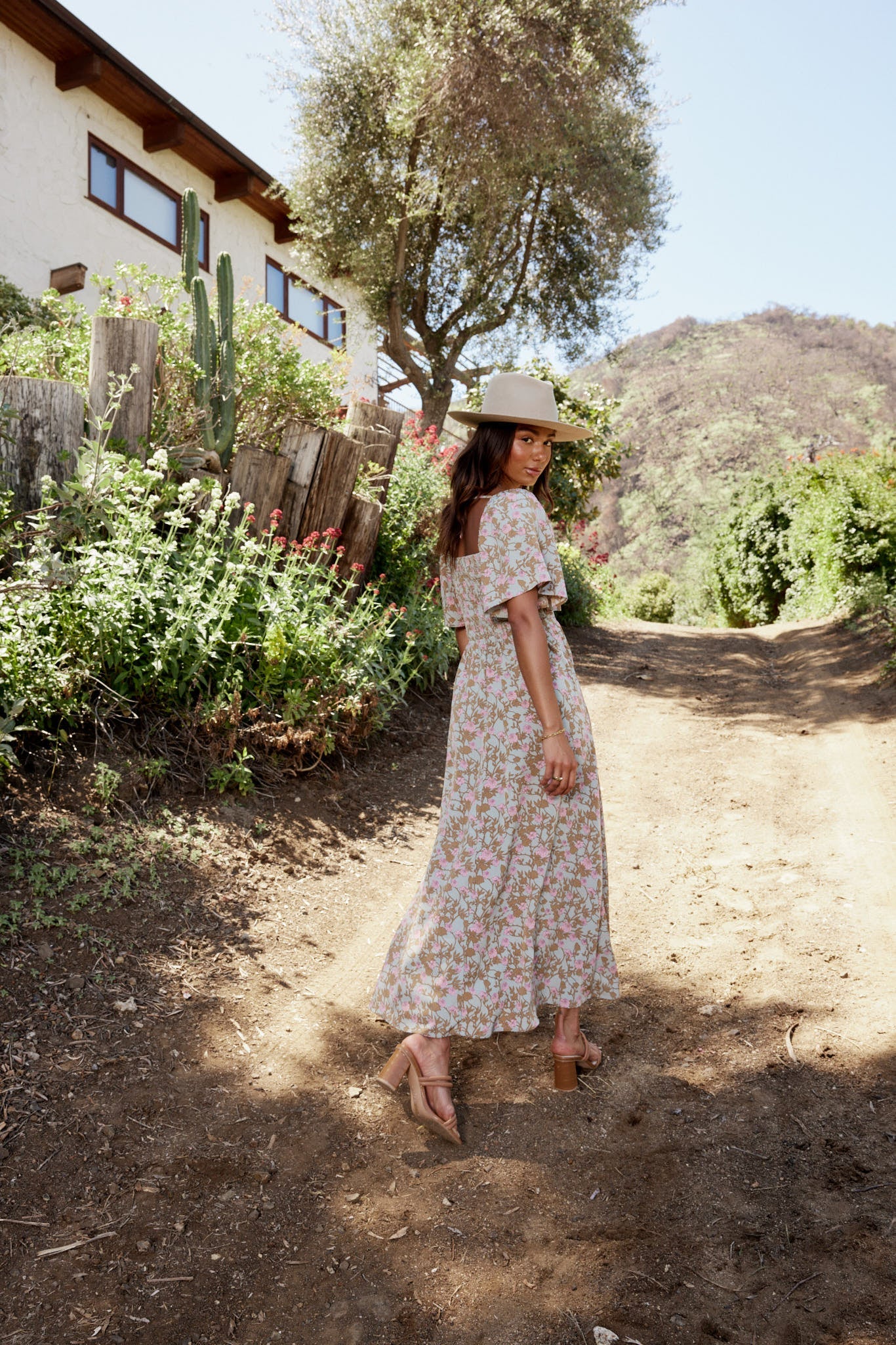 Yuna Floral Maxi Dress